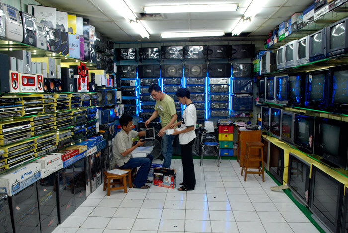Coffee Shops on Ir Juanda Street: Rivalry Heats Up as Citimall Arrives